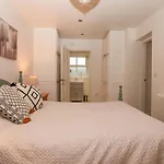 度假居 Lair Close House